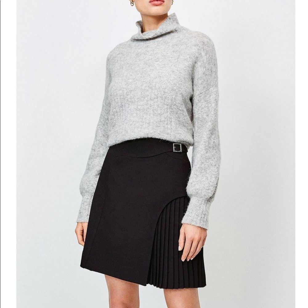 Black Karen Millen Pleated Buckle Skirt sz 12 NWT